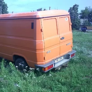 грузовой мк автобус iveco 35-10 1998 г.в. короткий низкий.