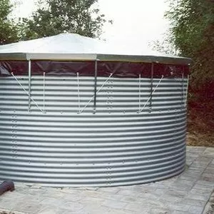 Резервуары для хранения воды и поливочных растворов.