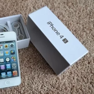 Iphone 4S 16 гб,  новый ,  чёрн.бел. ПРОДАМ за копейки