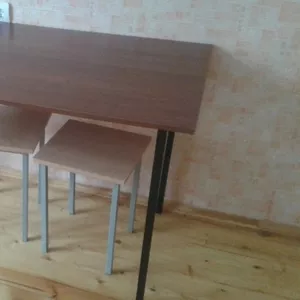 Стол обеденный и табурет от производителя в Кобрине