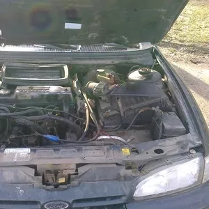 Запчасти к Ford Mondeo 1995г.