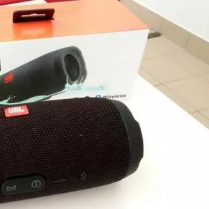 Беспроводная колонка JBL Charge3