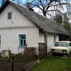 Дом в деревне Погараны на 1-ю кв. в г.Гродно
