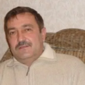 Опытный водитель на личном авто