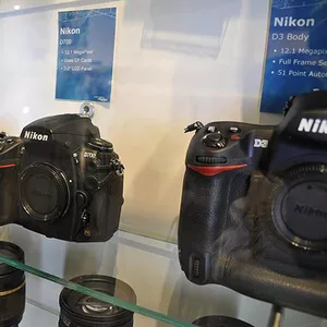Canon EOS 5D Mark II/ Nikon D90 / Nikon D700 / Canon XL2